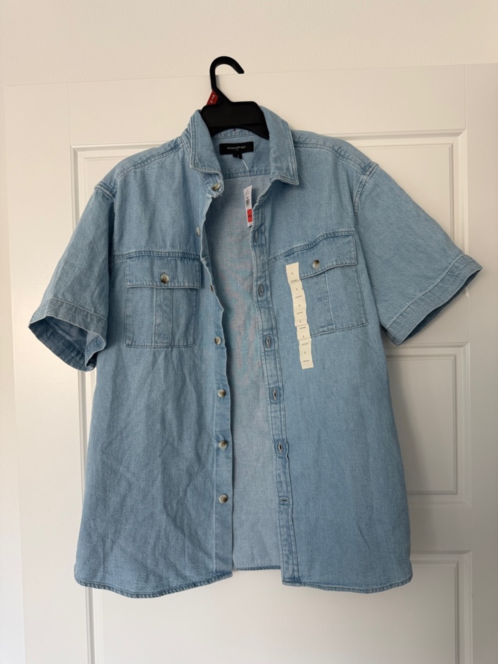 Banana Republic Light Blue Short-Sleeve Denim Button-Down Shirt